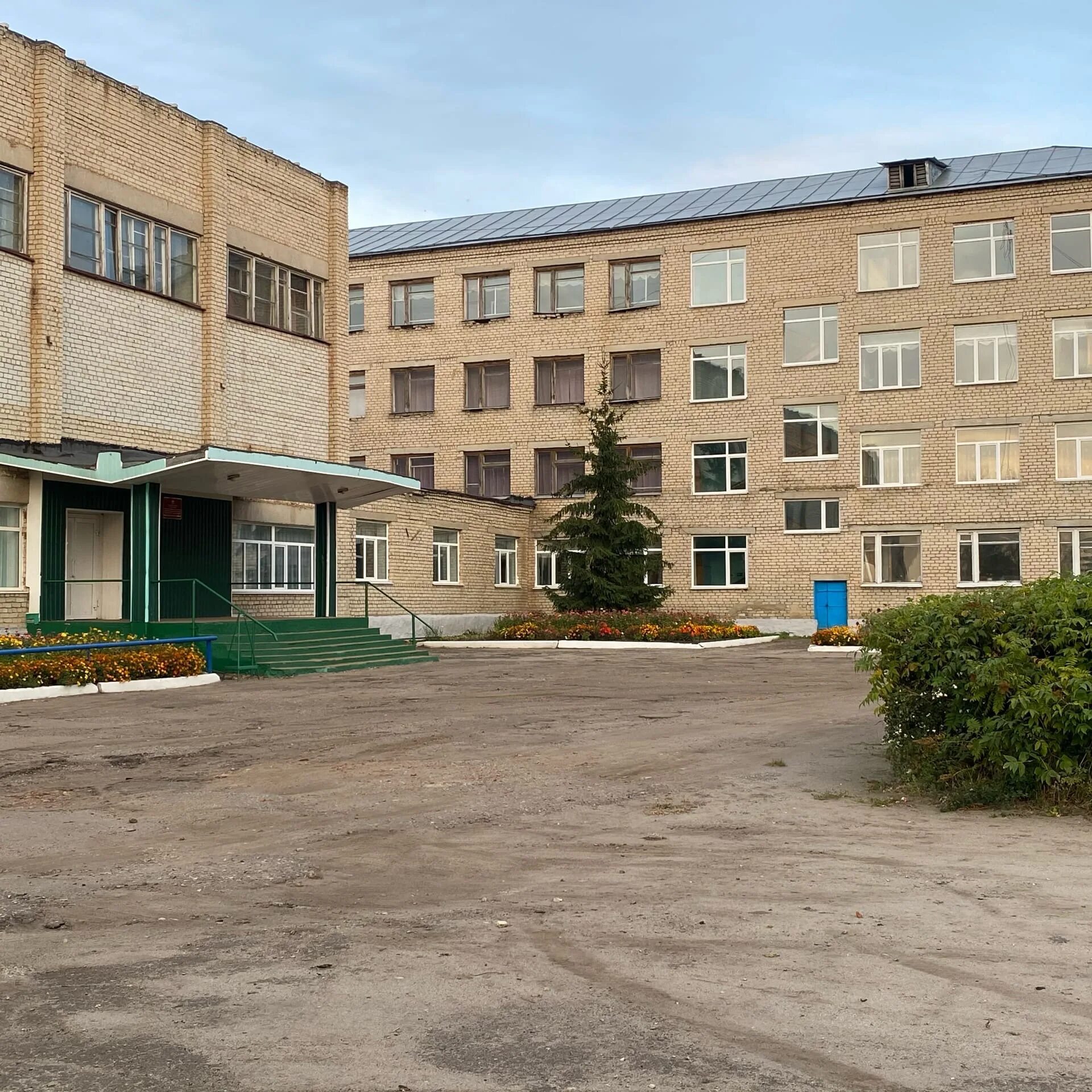 Средние аграрные колледжи. Новоаннинский сельскохозяйственный колледж. Аграрный колледж красноуфимск. Сельхозтехникум тетюши. Сураж.