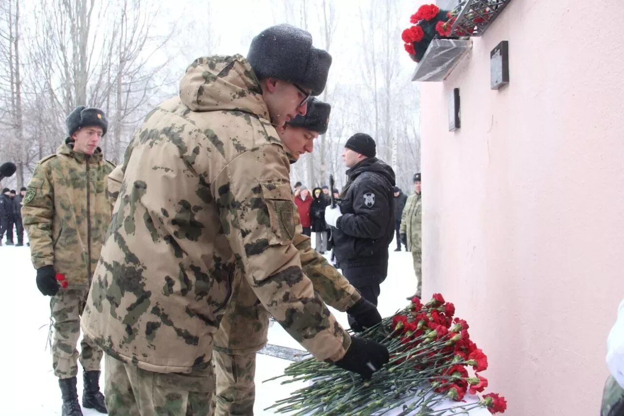 Артемов росгвардия. Салугин Омск СОБР. СОБР Каскад.