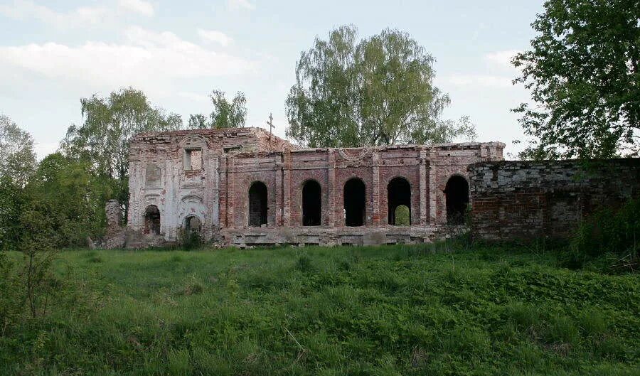 Храм пресвятой богородицы в никольском калужской. Храм пресвятой богородицы в никольском калужской. Село никольское калужская область. Село никольское храм рождества пресвятой богородицы. Село никольское калужская область.