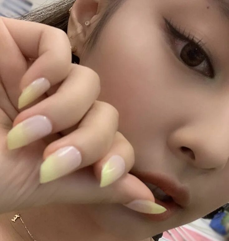 Nail idol. Nail idol. Маникюр кореянок. Корейская косметика. Корейский маникюр 2023.