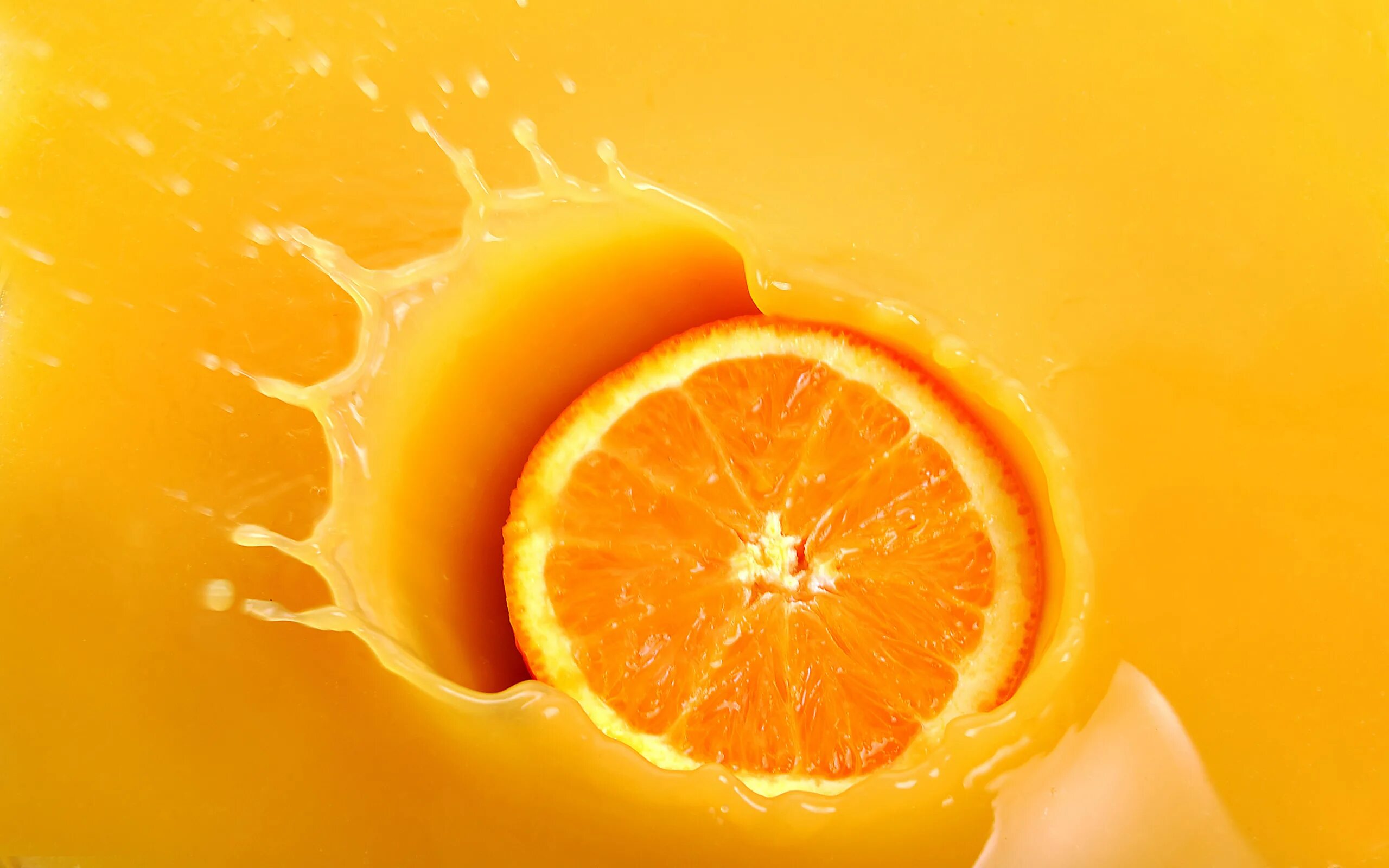 Апельсин - отдушка (10 мл). Сочный апельсин. Апельсины фон. Сочный оранжевый. Кис желтый