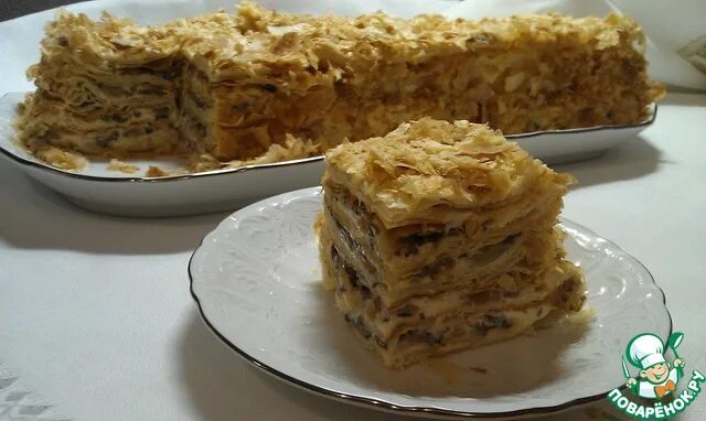 Наполеон закусочный с курицей и грибами. Горячий "наполеон" с картофельно-грибным кремом. Закусочный грибной торт наполеон. Гриб наполеон. Торт наполеон с грибами.