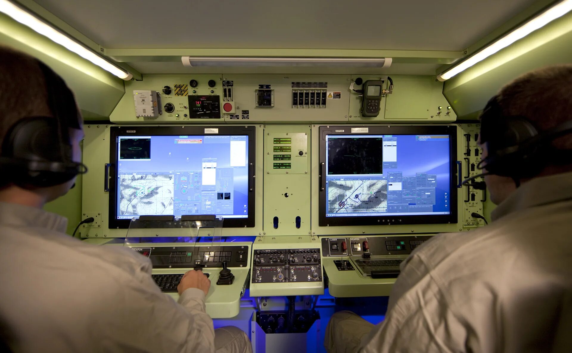 Control station. UAV ground Station. UAV Control Station. Drone ground Control Station. Ground Control БПЛА.