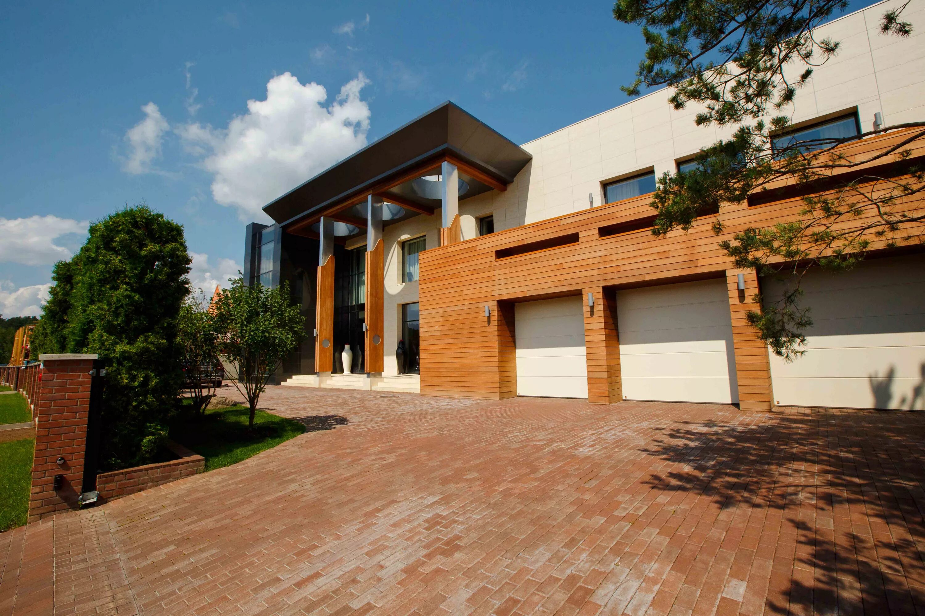 парк в поселке рублево. резиденция рублево коттеджный посёлок резиденция рублёво. жуковка деревня московская. поселок успенское рублево успенское шоссе. резиденция рублево деревня раздоры.