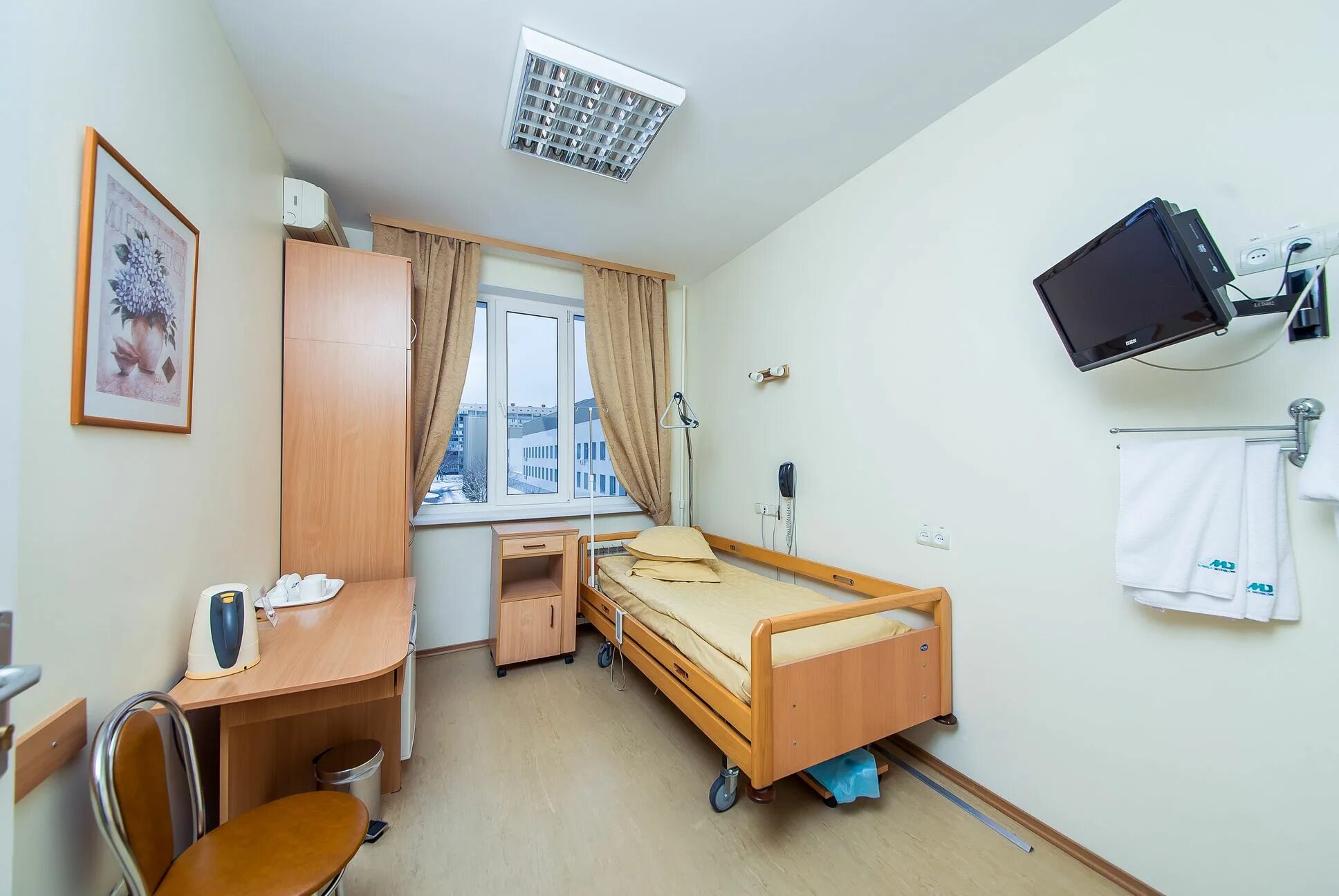 Платное пребывание в больнице. Вип палата. вип палата в клинике. vip палата в больнице. палаты в стационаре vip.