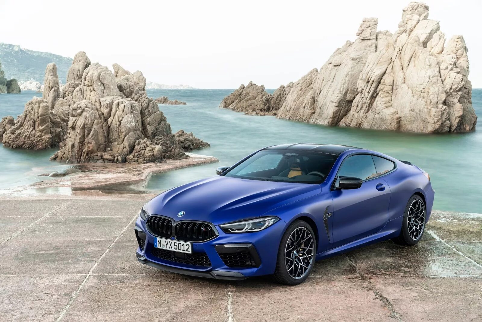 Бмв м8 ф92. Восемь м. Восемь м. Восемь м. Bmw m8 competition coupe 2020.