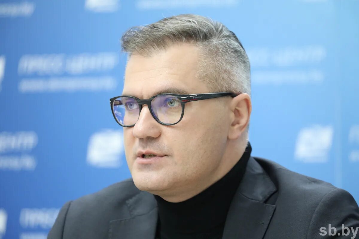 Гигин политолог белорусский. Гигин политолог белорусский. Гигин политолог белорусский. Гигин политолог белорусский. Гигин политолог белорусский.