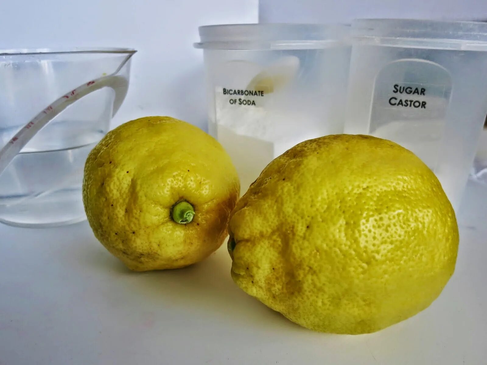 Лимон число. Лимон число. Лимона цедра. Лимон. Лимон число.