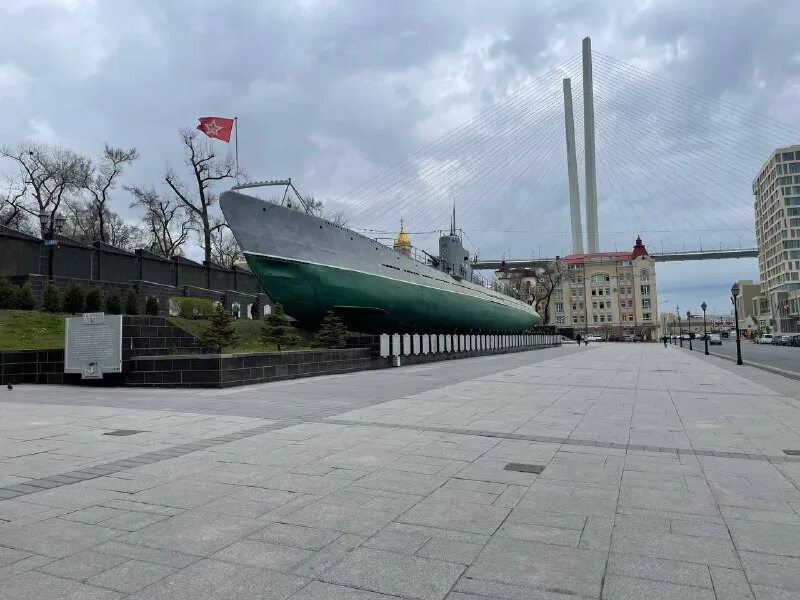 владивосток, корабельная набережная, д. г. город спутник владивостока. корабельная набережная 1 мойка. пл с-56.