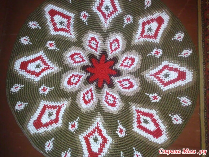 жаккардовые узоры для круглых ковриков. коврик жаккард крючком. жаккардовые круглые коврики крючком.