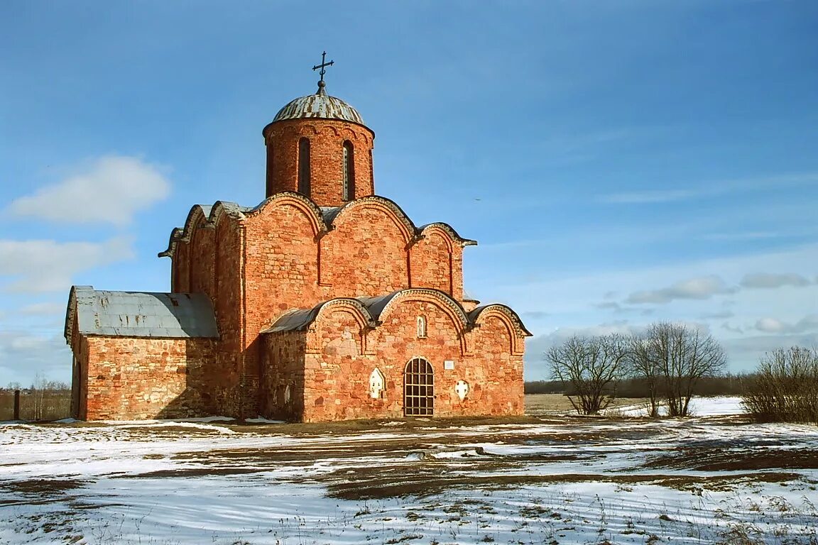 Церковь спаса на ковалеве (1345 г. Церковь спаса преображения на ковалеве в великом новгороде. Церковь спаса на ковалеве 1345. Церковь спаса преображения на ковалеве. ).