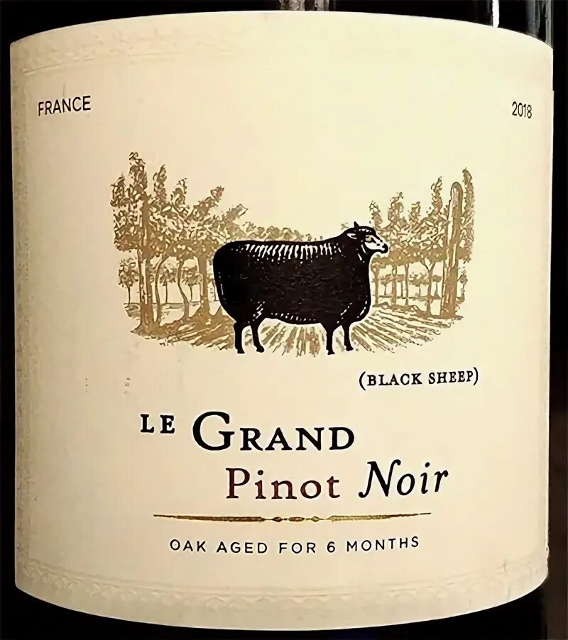 Grand pinot noir. Вино Ле Гранд Пино Нуар. Вино Пино Нуар Black Sheep. Пиноар вино овца красное. Вино овца Пино Нуар.