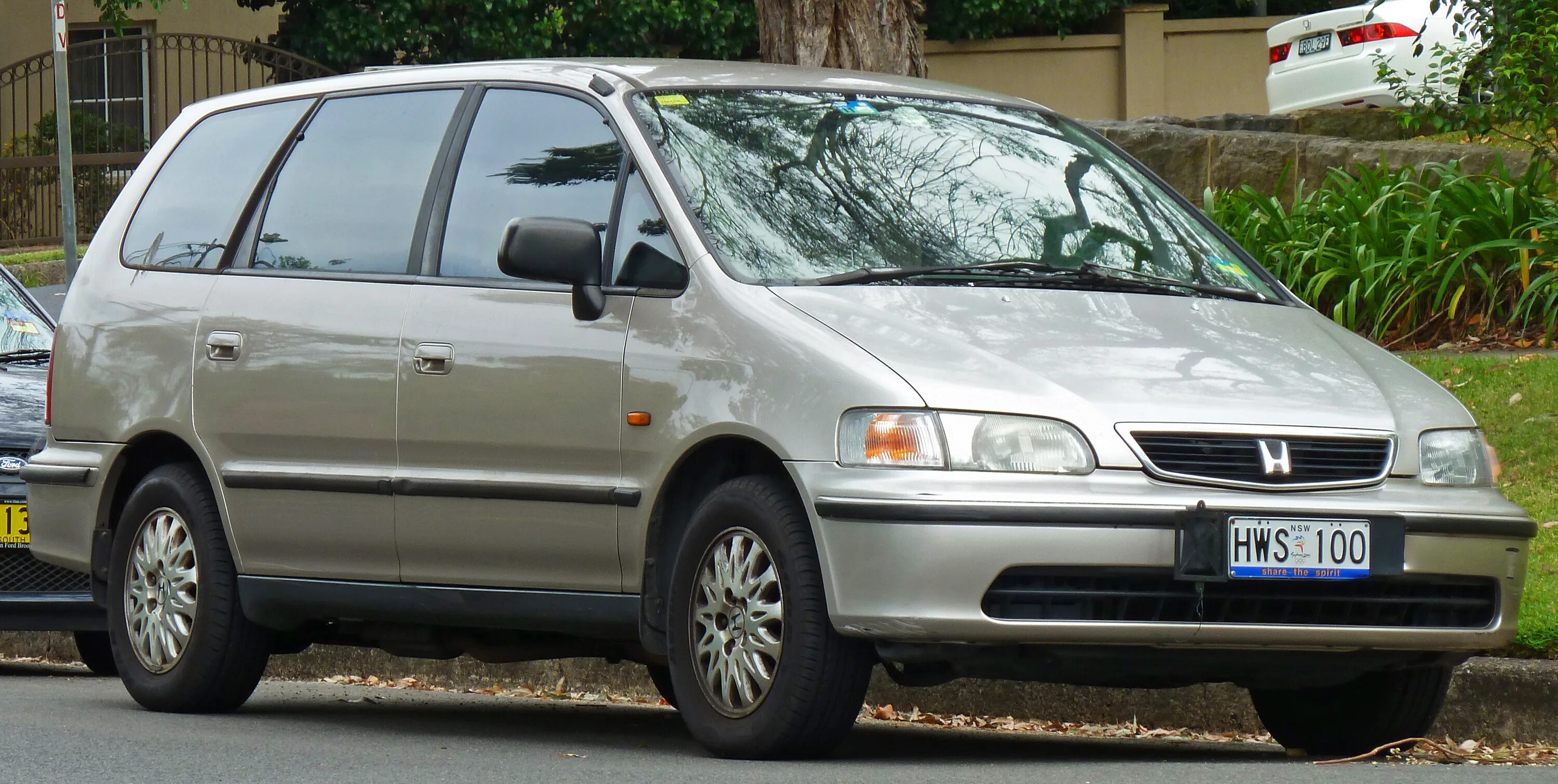Honda odyssey 1998. Хонда одиссей ра1. Хонда одиссей 1 поколение. Хонда одиссей 1998 года. Хонда одиссей первого поколения.