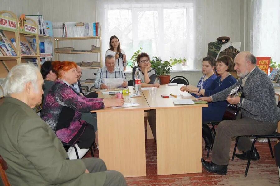 Литературно поэтическое объединение. Литературно поэтическое объединение. Поэтическое объединение исток реж. Люди труда. Ближненская школа.