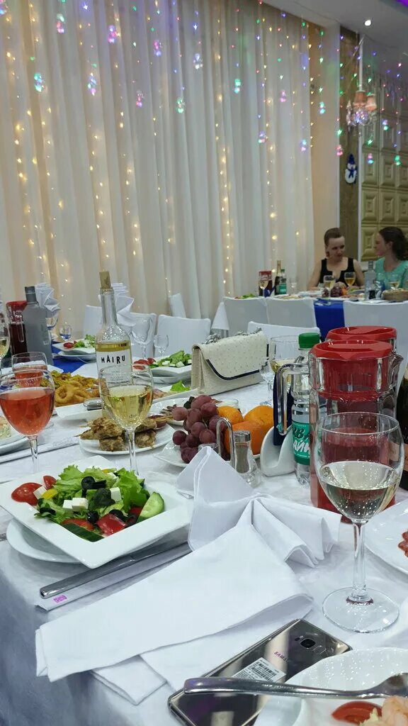 классика ресторан южно сахалинск. кафе классик киселевск. ресторан классик сахалин. ресторан классик в южно сахалинске. классика ресторан южно сахалинск.