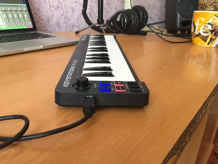 M audio keystation mini 32. Keystation mini 92. m audio keystation можно подключить без usb. 7421-000745 наим: микрофон m-audio producer usb не сделаны 3 фотографии!!!.