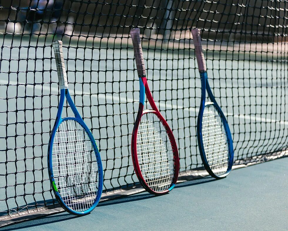 Нино теннис. Tennis Equipment.