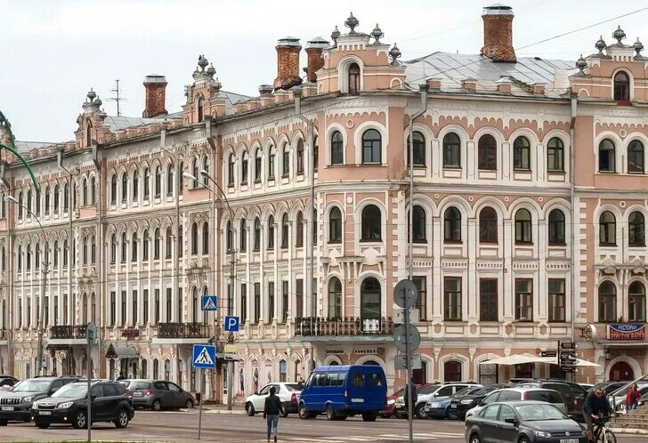 Советский 6 вологда золотой якорь. Вологда золотой якорь история. Вологда красивые здания. Гостиница «золотой якорь» вологда 20 век. Гостиница золотой якорь вологда.