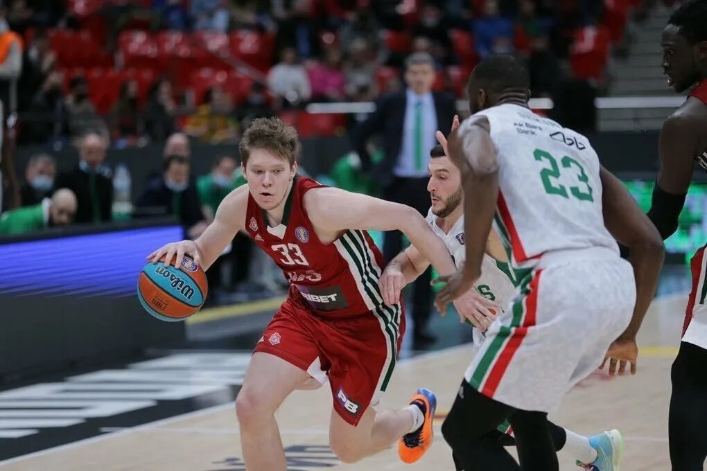 Ультра локомотив кубань 2014 финал. 7 номер в локомотиве. Локомотив-кубань баскетбольный клуб. Локомотив кубань минск. Локомотив кубань минск.