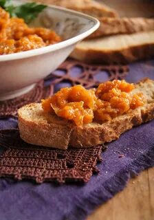 Бутерброды с кабачковой икрой
