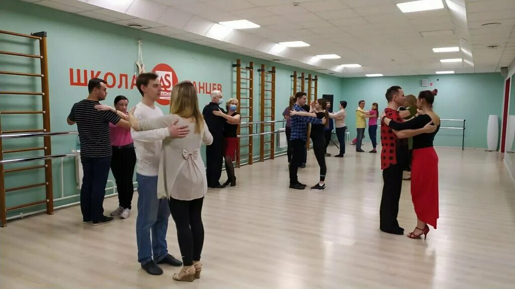 Танцы в университете. Школа танцев на зорге. Танцы кинель. Танцевальная студия. Резиденция танца юность.