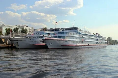 Теплоход 35
