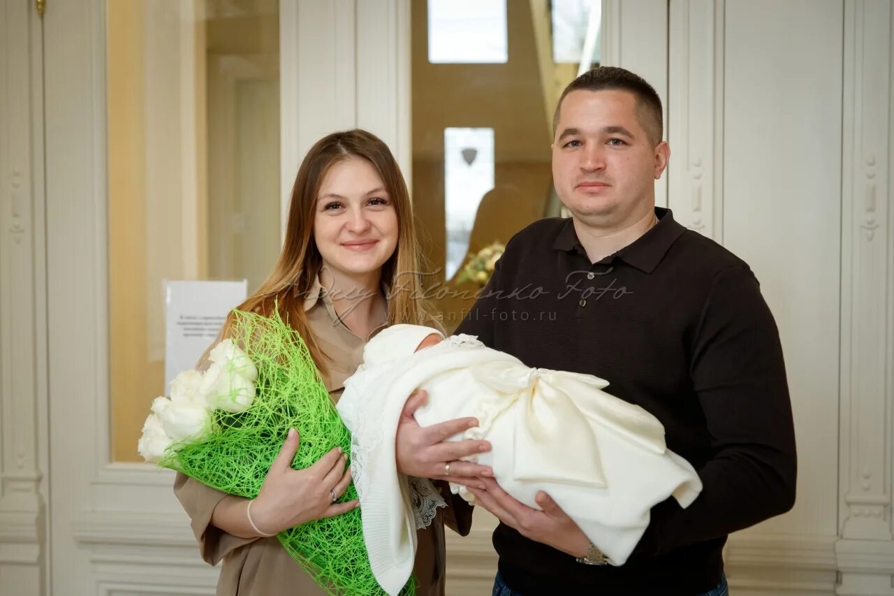 Фотосессия в роддоме. Конверт на выписку для новорожденных. Летняя выписка из роддома. Выписка летнего ребенка. Выписка новорожденных.