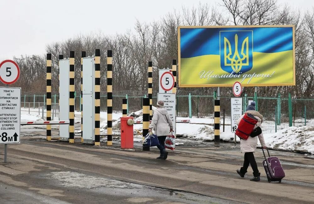 Украинские пограничники. Пограничник с автоматом. Украинский автомат. Белоруссия и Украина.