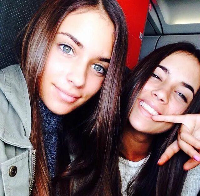 Девушки сестры. Пять сестер картинка. Взрослые сестры. Модные сестры. Cool sisters.