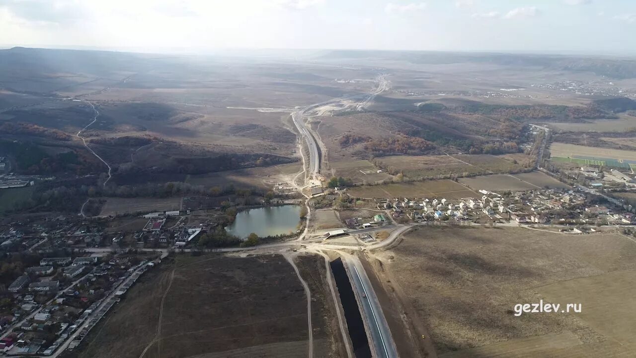 Новопавловка Крым Бахчисарайский район. Трасса Таврида 7 участок. Новопавловка Крым Бахчисарайский район село. Трасса Таврида Севастополь-Скалистое.