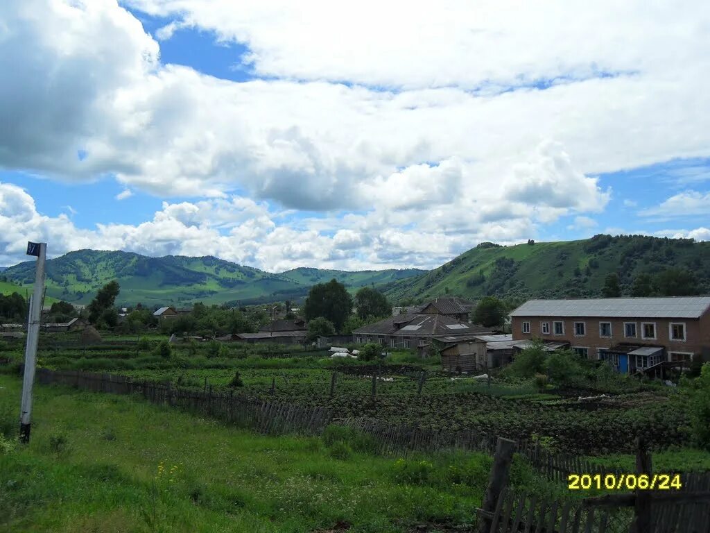 Солонешное. Село Солонешное Алтайский край. Село Солонешное Алтайский край осень. Рымшин Солонешное. Солонешное 2010.