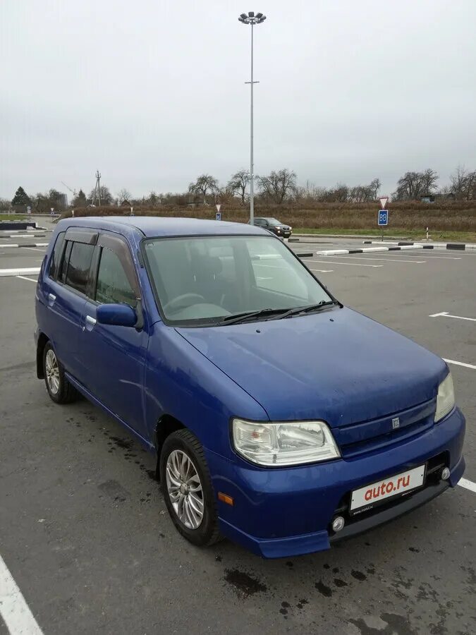 Ниссан куба отзывы. Nissan Cube z10 2001. Nissan Cube z10. Ниссан куб 2001 z10. Nissan Cube z10 2001 Рестайлинг.