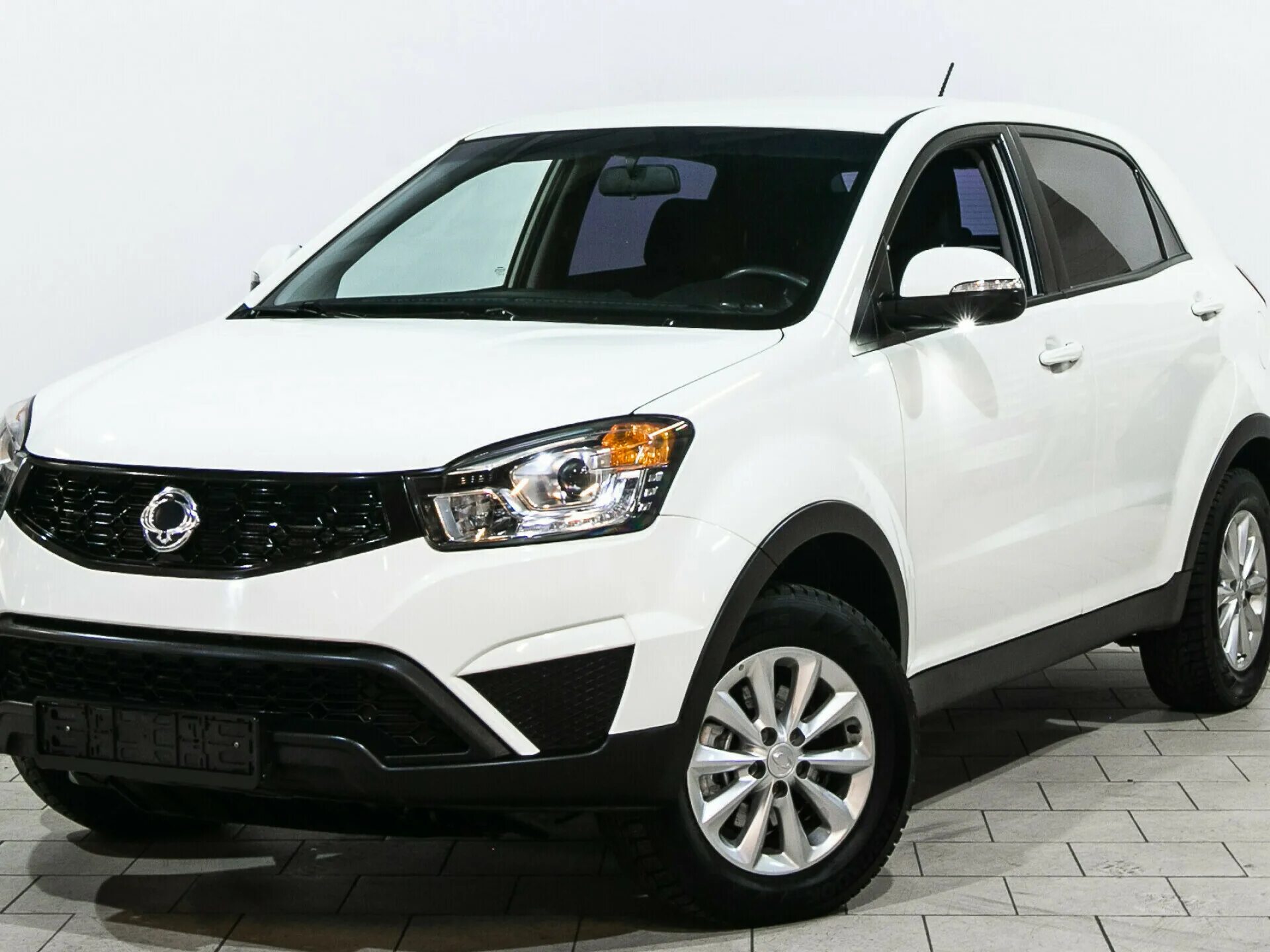Ssangyong new actyon 2014. Саньенг Актион 2014. ССАНГЙОНГ Актион 2014. SSANGYONG Actyon, 2014 белый. SSANGYONG Actyon 2.
