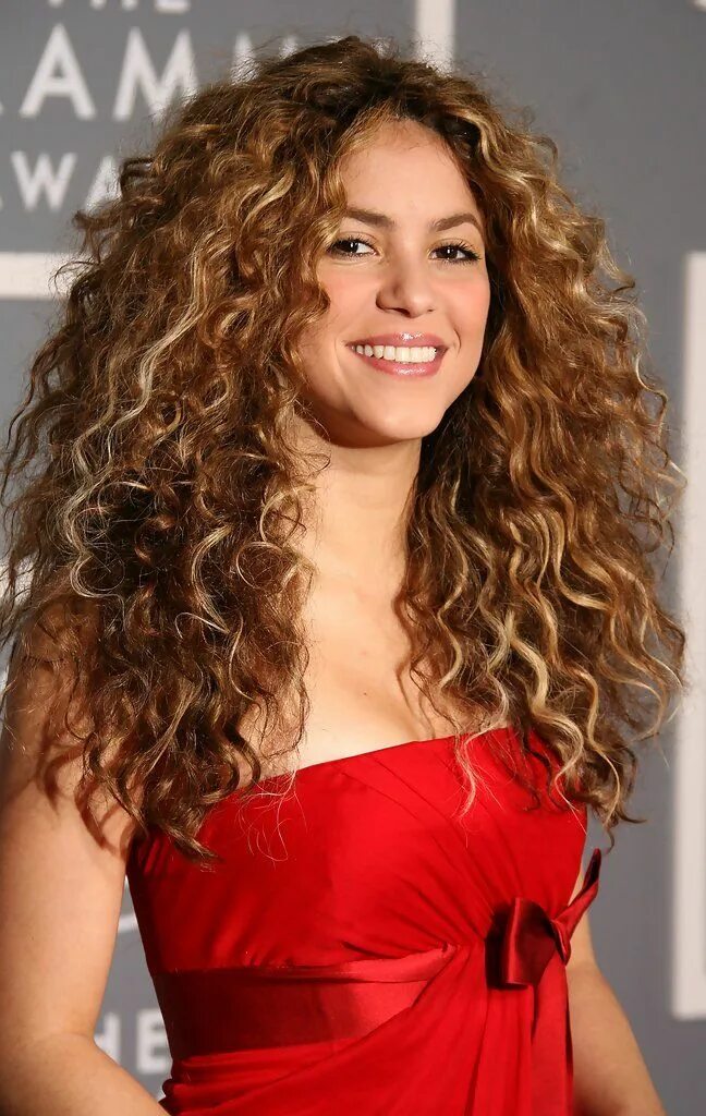 Long curl. Shakira.. Shakira 2007.