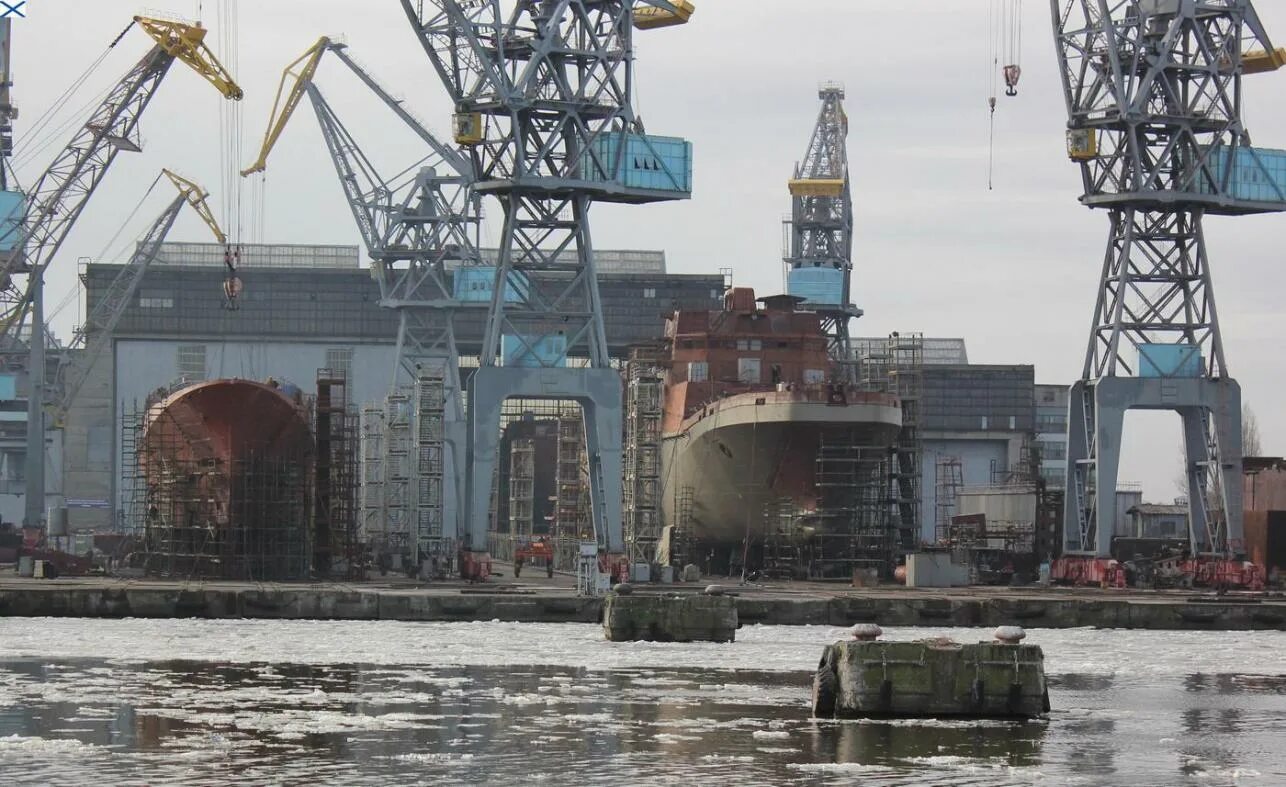 завод северная верфь санкт-петербург. северная верфь судостроительный завод санкт петербург. прибалтийский судостроительный завод янтарь. фото судостроительных заводов. судостроительная верфь.