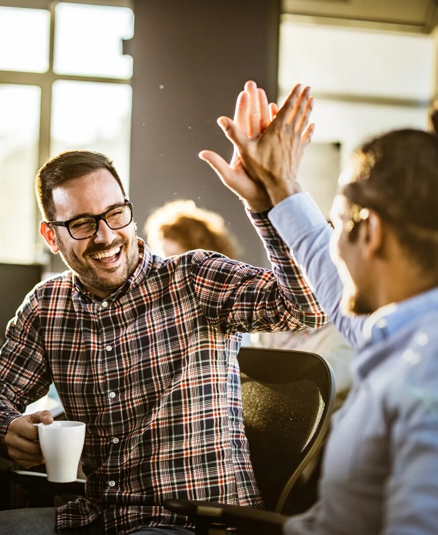 Офис программистов. Алан адамс айтишник. Семья айтишников. Exam photoshop. Exam student.