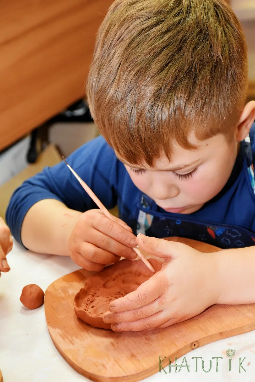 кружок глины для детей. занятия глиной для детей. кружок лепки из глины для детей. кружок глины для детей. кружок глины для детей.