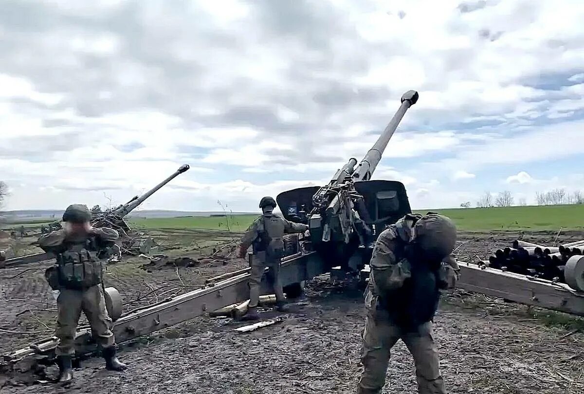Российская артиллерия. Военные действия на Украине. Донецкие военные. Военная операция что происходит