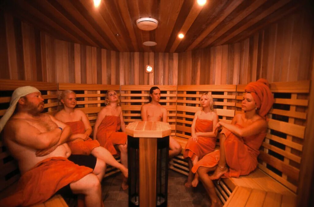 Баня/Sauna, Эстония. Toila Spa. Toila Spa Hotel. "Финская баня" (авторы конъяа., Барджер а. 'финская баня' 1981 г ). Волосатые общественная баня