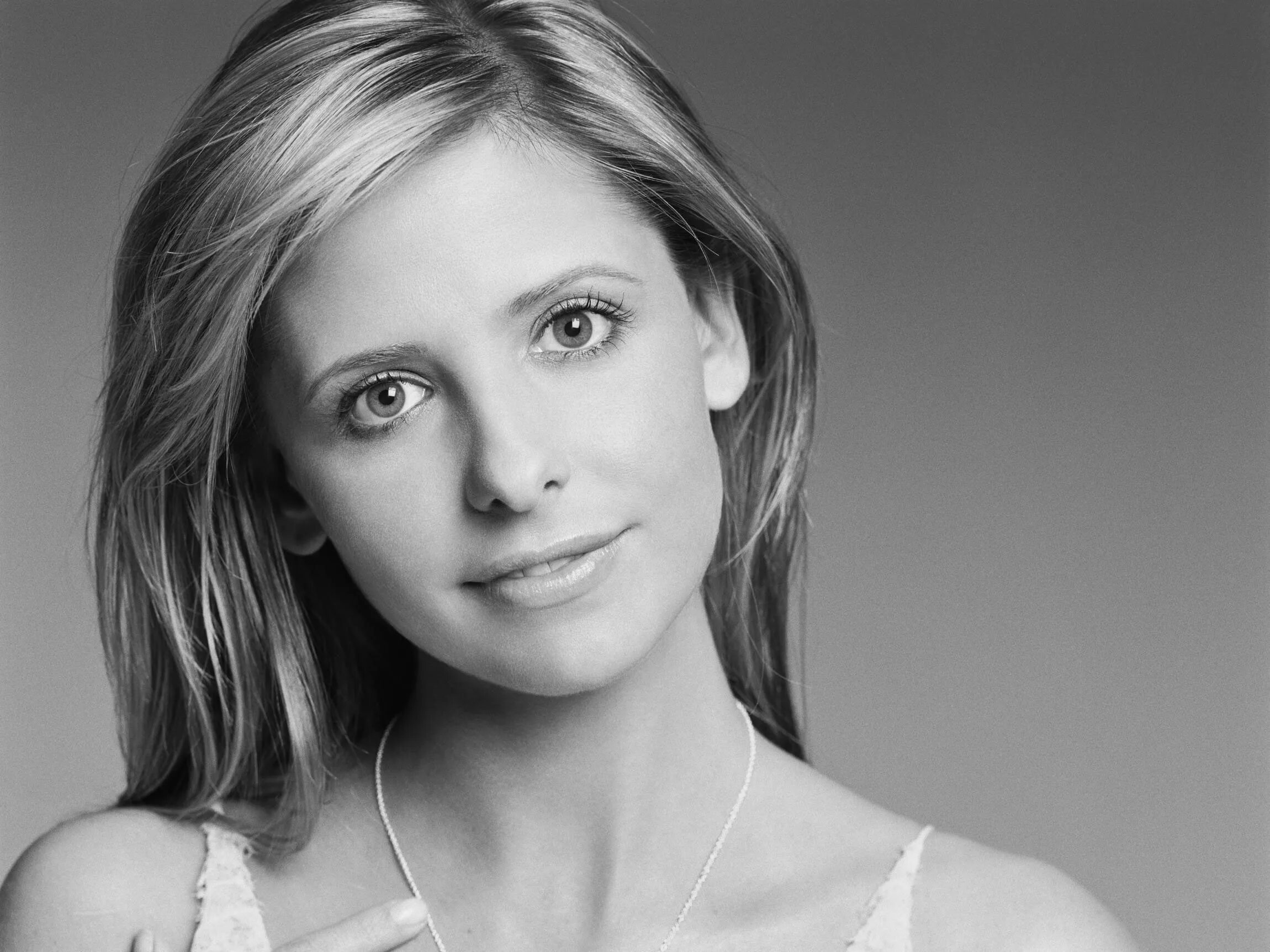 Sarah. Sarah Michelle Gellar.