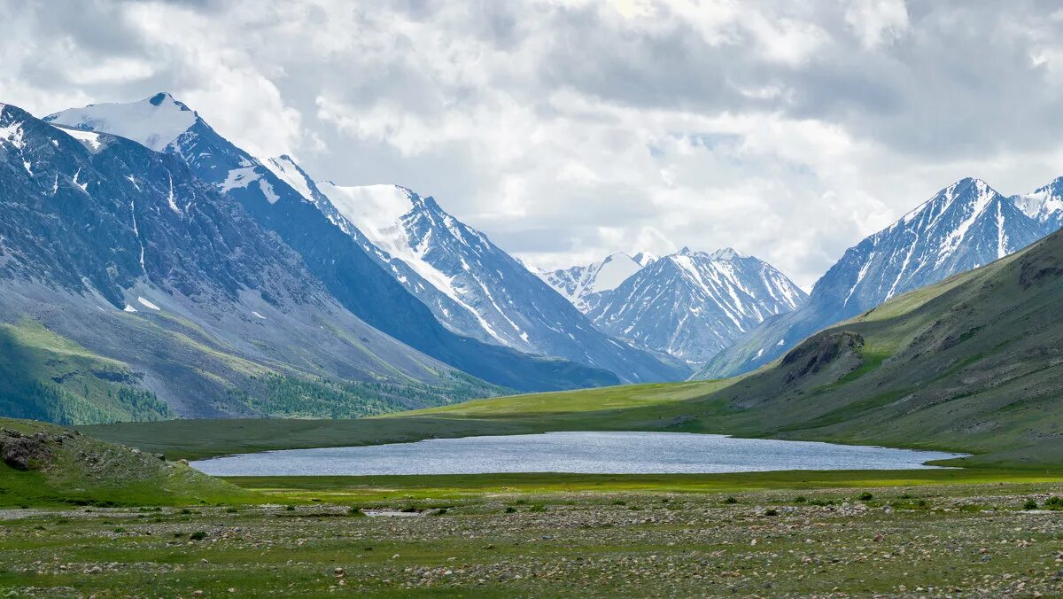 каракольские озера алтай. караколы горный алтай. озеро караколь. чемальский район каракольские озера. озеро караколь алтай.