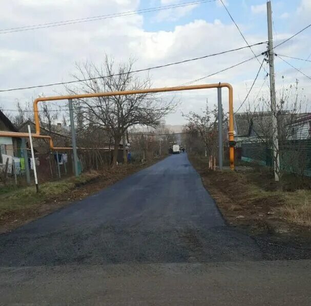 Хадыженск. Улицы Хадыженска. В Хадыженске ул рабочая. Хадыженск улица Школьная фото.