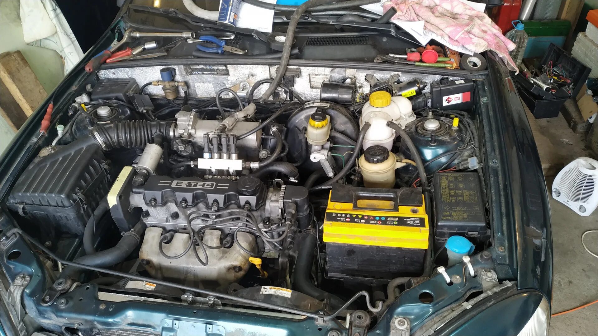 Масса двигателя ланос 1. Шевроле ланос 2007 двигатель 1. Шевроле ланос 1. 5 8 клапанов движок. Chevrolet lanos двигатель 1.