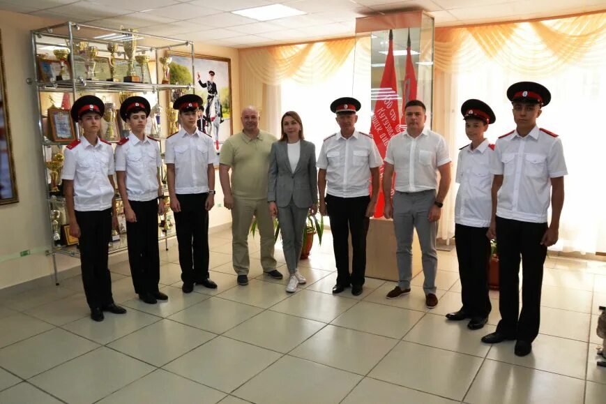 Корпус ейск. Ейский казачий кадетский. кадетка ейск. попов зам начальника казачий корпус новороссийск. фотографии преподавателей ейского казачьего кадетского корпуса.