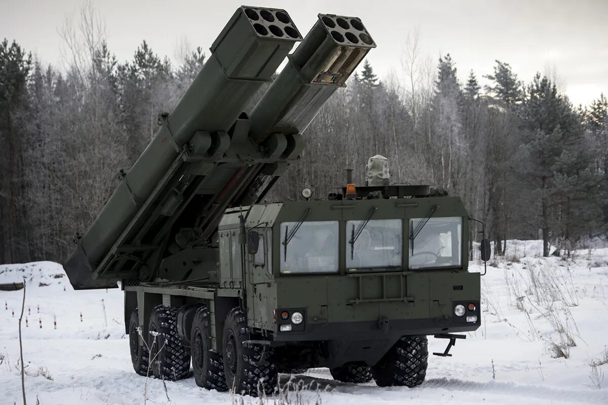Бикалиберная реактивная система залпового огня рсзо. Рсзо ураган-1м. рсзо ураган-1м 220мм. рсзо 9к512 «ураган-1м». рсзо ураган м1 300 мм.