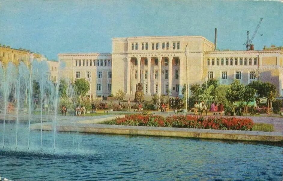 Азербайджанская железная дорога. Гейдар алиев neft. Бакинская высшая школа нефти. Бакинская организации. Бакинская организации.