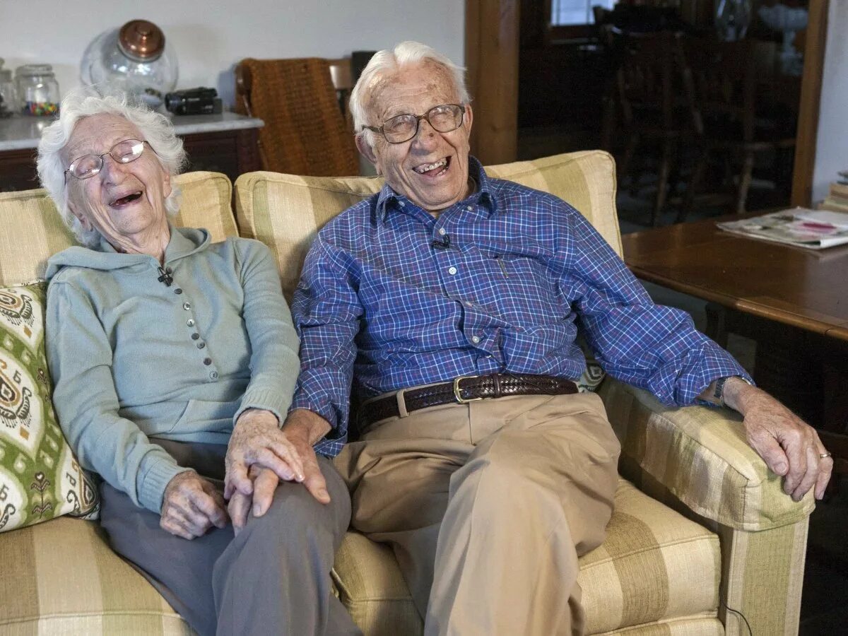 Американские старики. Веселые старики. Пенсионеры долгожители. Старики в Америке.