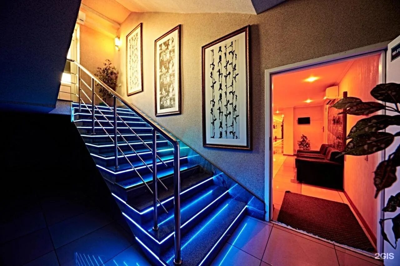 Владимир плаза брянск гостиница. Владимир плаза брянск гостиница. Отель владимир плаза брянск. Владимир плаза брянск сауна. Брянск гостиница владима плазма.