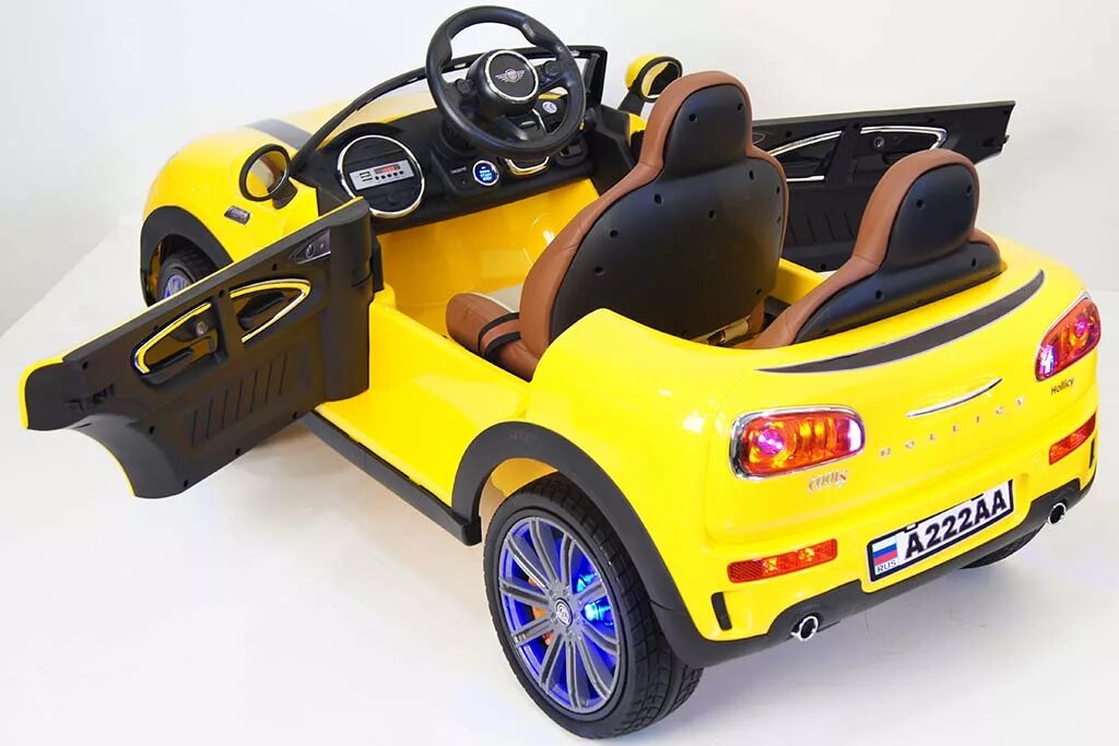 Двухместные электромобили купить. RIVERTOYS автомобиль Mini Cooper a222aa. Электромобиль Rastar Mini Cooper. Электромобиль мини Купер детский желтый. RIVERTOYS автомобиль mers a555aa.