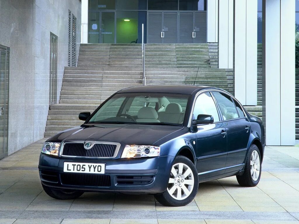 Шкода купить 2007. Шкода Суперб 1. Шкода Суперб 2002. Skoda Superb 2001. Шкода Суперб 2001.